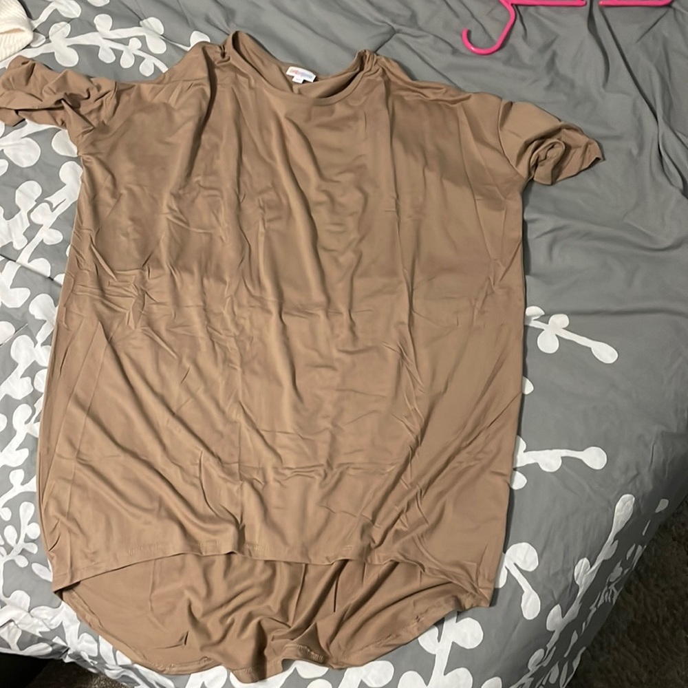 LuLaRoe - Irma top